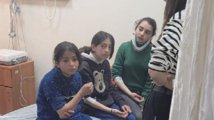 Ağrıda fırtınada ağaç devrildi: 7 öğrenci yaralandı