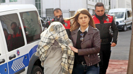 Bu nasıl vicdan Kızını katledip evi ateşe verdi