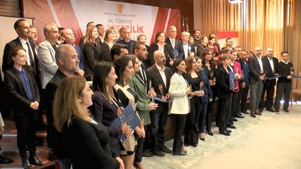 Türkiye Gazeteciler Cemiyetinden Demirören Medyaya 7 ödül