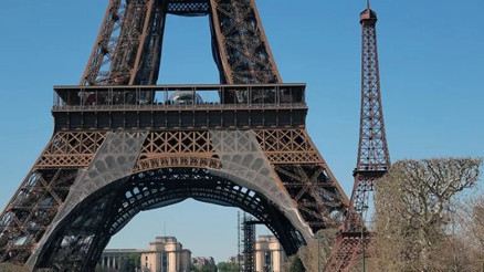 Paris’te Eyfel Kulesi sayısı ikiye çıktı