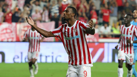 Haji Wrighttan transfer açıklaması Galatasaray ve Inter...