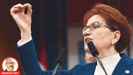 Akşener’den kurşunla tehlikeli şov
