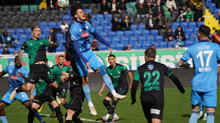 Çaykur Rizespor, Sakaryasporu 2-1 ile devirdi