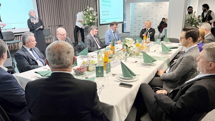 ‘On binlerce gönüllünün yardım eli Türkiye’ye uzandı’