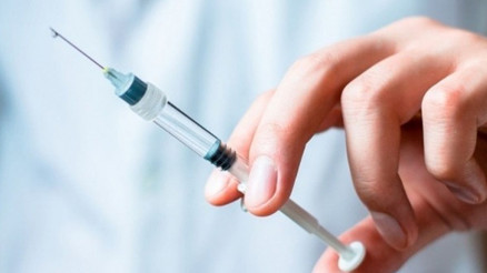 Almanya’da 301 kişiye her ay Covid-19 aşı tazminatı ödeniyor