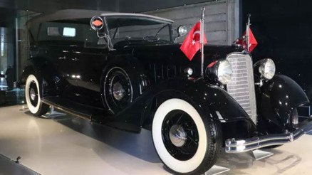 Atatürkün otomobiline Anıtkabirde özel koruma