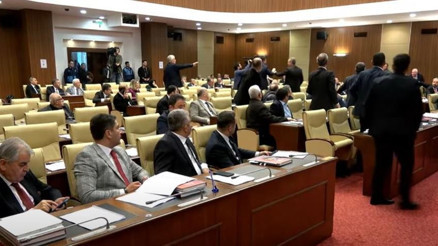 Faaliyette yine tansiyon yüksekti