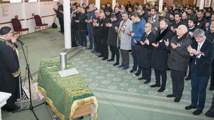 Türklerin İngiltere’deki sesi Hülya Alişoğlu son yolculuğuna uğurlandı