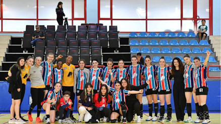 Hentbol Kadınlar Süper Liginde normal sezon tamamlandı İşte play-off etabına kalan takımlar...