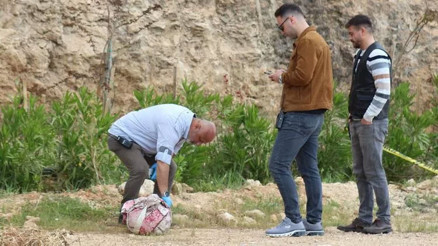 Örtüye sarılı ceset sandılar; kadın maketi çıktı