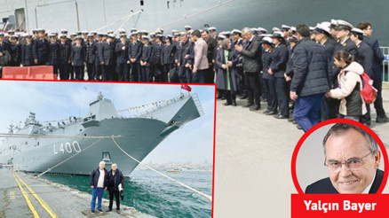 Sarayburnu’nda denizcilerin gururu ziyaretçi akınına uğruyor: TCG Anadolu’da 3 saat