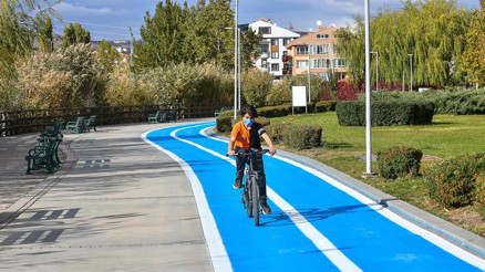 Pedal için adımlar çevreye duyarlı ulaşımı teşvik eder