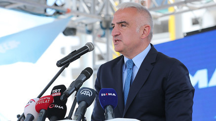 Bakan Ersoy: Devlet ve millet olarak birbirimize tutunup, ayakta kaldık