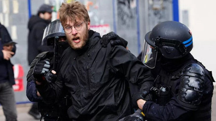 Fransada gergin 1 Mayıs