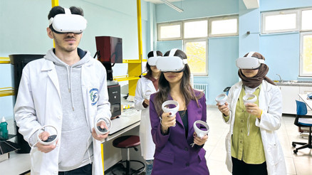 Öğretmen yapay zekâ olacak: Sanal üniversitede bir gün