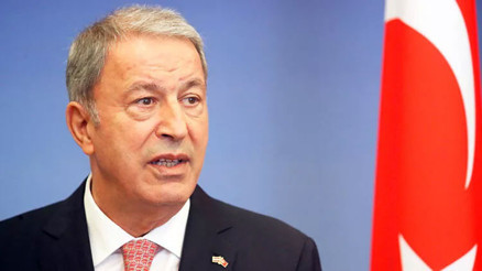 Milli Savunma Bakanı Akardan tahıl girişimi açıklaması