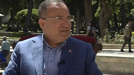 Bakan Bozdağdan İmralı iddialarına tepki: Akşener yayınlamazsa ben yayınlayacağım Bakan Bozdağdan İmralı iddialarına tepki: Akşener yayınlamazsa ben yayınlayacağım