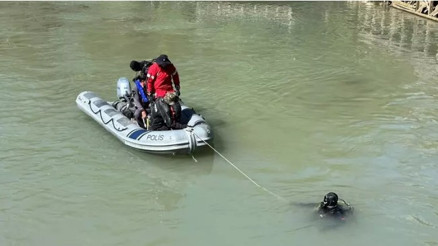 Tuncelide kayıp 3 genç için 10 milyon metreküp su boşaltıldı, debi yarıya düştü