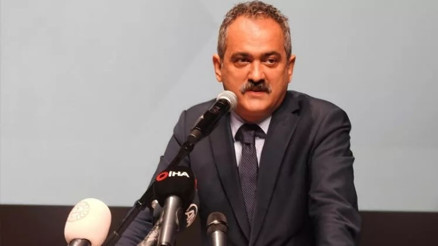 Milli Eğitim Bakanı Mahmut Özer açıkladı: 15 Mayısta okullar tatil