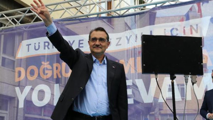 Bakan Dönmez: Londraya gidip tefecilerden dilenenlere söyleyelim; kaynak Anadoluda, Karadenizde