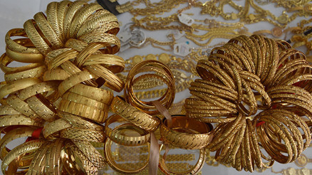 İmitasyon takıya ilgi arttı, fiyatı katlandı