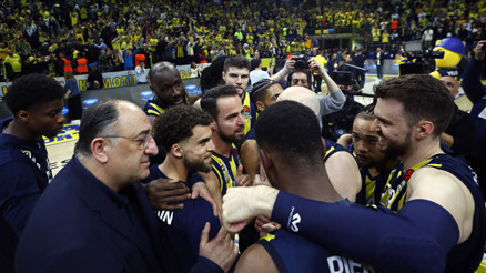 Fenerbahçe, Euroleaguede Olympiakosa konuk oluyor