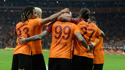 Fenerbahçe derbisinde Galatasaraydan 5 futbolcu kırmızı kart görürse