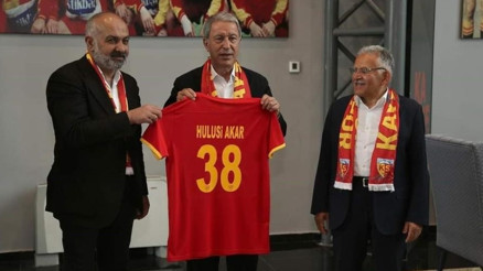 Bakan Akar’dan Kayserispora ziyaret
