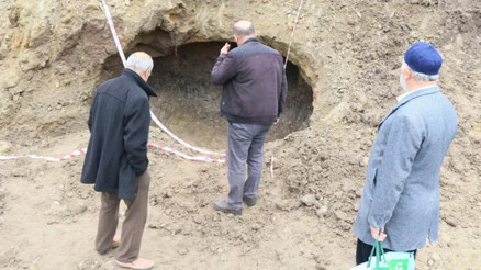 İnşaat kazısında mezar odası çıktı