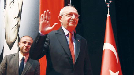 Kılıçdaroğlu ikinci turun startını verdi: 1 milyon kişi sandık başında olacağız Kılıçdaroğlu ikinci turun startını verdi: 1 milyon kişi sandık başında olacağız
