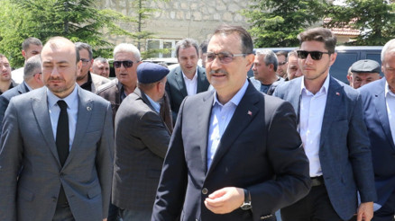 Bakan Dönmez: Defnede muhalefete yüzde 90 oy çıktı ayrım yapmadan hastaneyi hayata geçirdik Bakan Dönmez: Defnede muhalefete yüzde 90 oy çıktı ayrım yapmadan hastaneyi hayata geçirdik