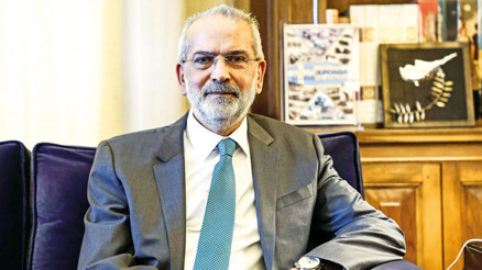 Seçim hükümeti kuruluyor Yunanistan’ın yeni başbakanı Yanis Sarmas Seçim hükümeti kuruluyor Yunanistan’ın yeni başbakanı Yanis Sarmas