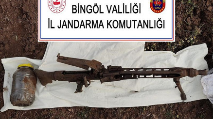 Bingöl’de toprağa gömülü patlayıcı madde ele geçirildi