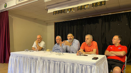 Mersin’de antrenörler, efsanelerle buluştu