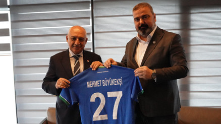 Büyükekşi, akademi ziyaretlerine Çaykur Rizespor ile devam etti Büyükekşi, akademi ziyaretlerine Çaykur Rizespor ile devam etti