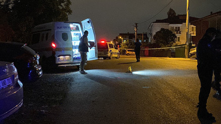 Kocaelide dehşet Ayrılmak isteyen sevgilisini cadde ortasında tabancayla vurdu