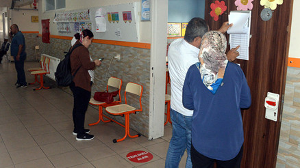 Kahramanmaraşta oy verme işlemi başladı