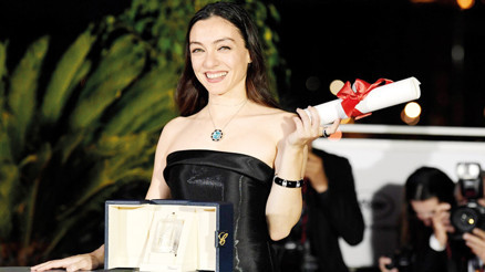 Dünyada kadın olmak çok zor