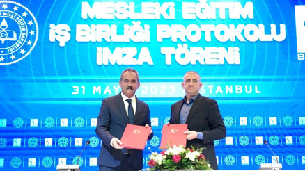 Baykar ve MEB arasında imzalar atıldı Baykar Milli Teknoloji Mesleki ve Teknik Anadolu Lisesi kuruluyor