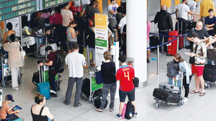 Vize sorunu nedir Sanatçılara bile verilmedi Dosya dolusu evrak, uzun süreli inceleme... İşte Schengen vize sürecinde son durum