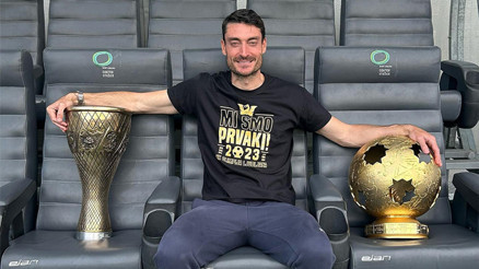 Olimpija Ljubljanada sürpriz Albert Riera ile yollar ayrıldı