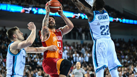 Türk Telekom yarı finale yükseldi Galatasaray NEF, Ankarada kaybetti