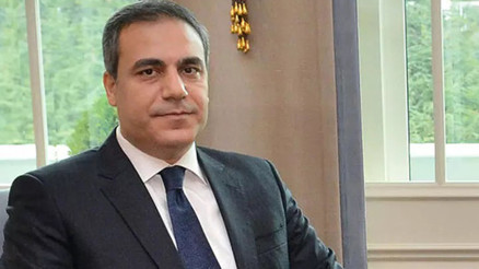 HAKAN FİDAN KİMDİR Yeni Dışişleri Bakanı Hakan Fidan aslen nerelidir, kaç yaşında ve hangi önemli görevlerde bulundu İşte, Hakan Fidan’ın hayatı ve biyografisi HAKAN FİDAN KİMDİR Yeni Dışişleri Bakanı Hakan Fidan aslen nerelidir, kaç yaşında ve hangi önemli görevlerde bulundu İşte, Hakan Fidan’ın hayatı ve biyografisi