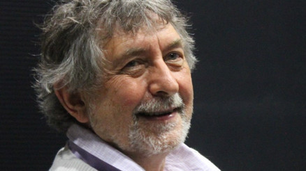 İnsanın uzun yolculuğunda şiir İnsanın uzun yolculuğunda şiir