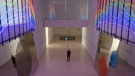 Işık ve alevle doğan hayat