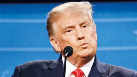 Trump’ın yargıyla imtihanı bitmiyor: Nükleer belgeyle hava atmış