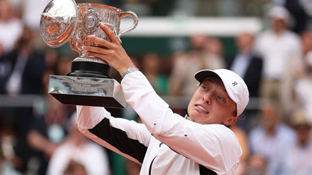 Iga Swiatek’ten tarihi şampiyonluk