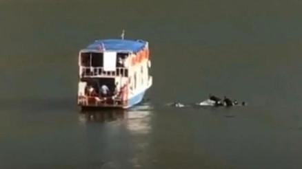 Siirtte sandal alabora oldu, 8 kişi ölümden döndü