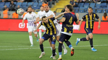 Belediye Derince Spor, TFF 2’nci Lig’e yükseldi