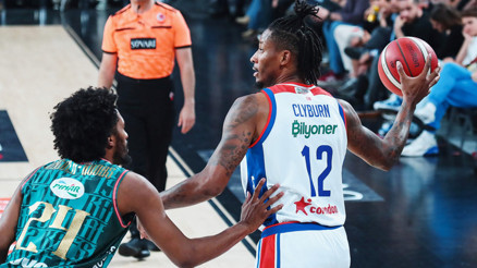 Anadolu Efes final serisinde öne geçti